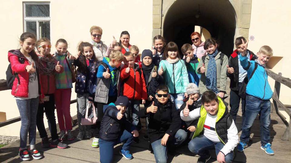 На весняних канікулах учні 5Б класу відвідали Ужгородський замок.