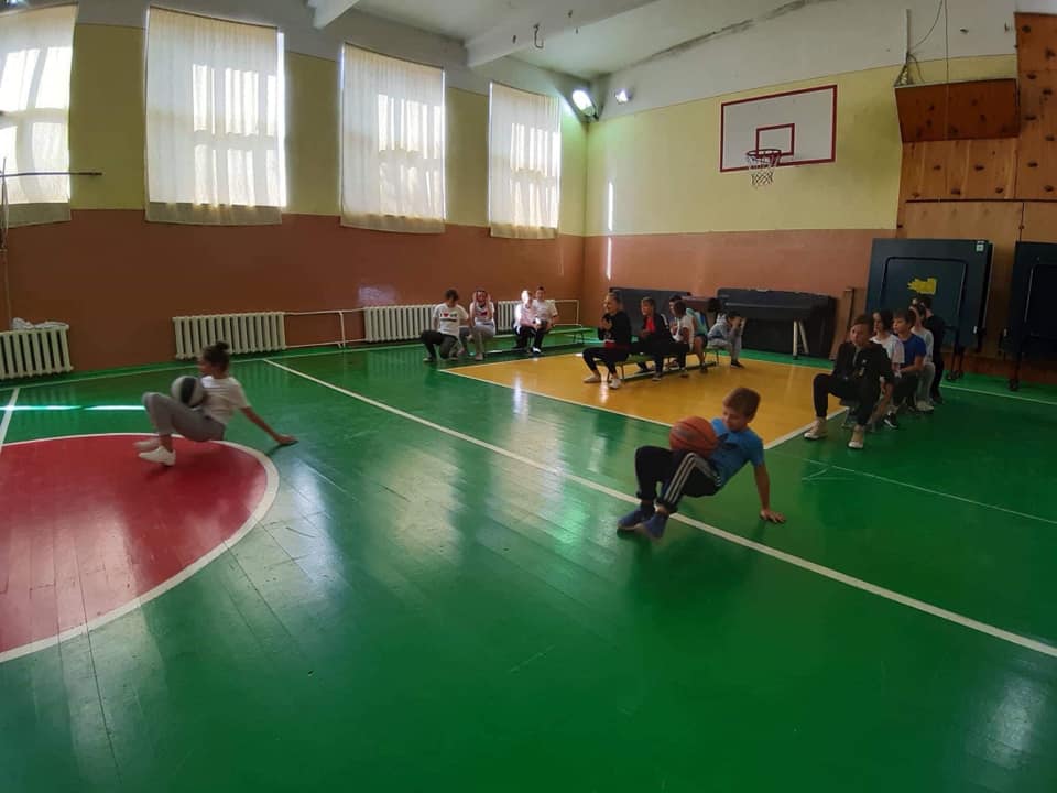 09