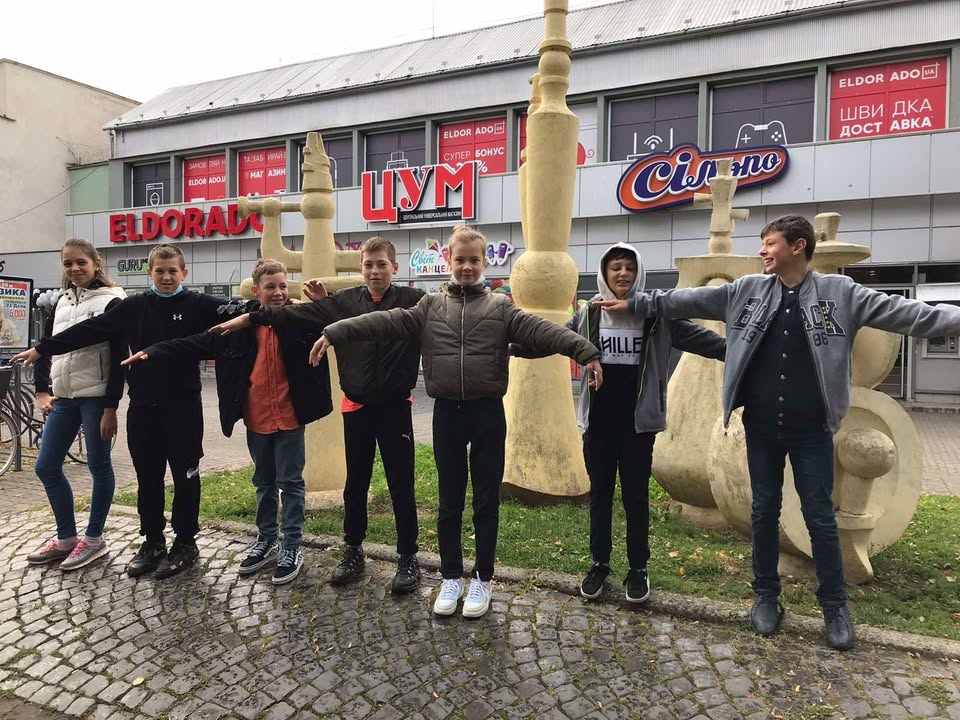 04