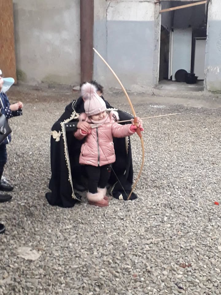 09