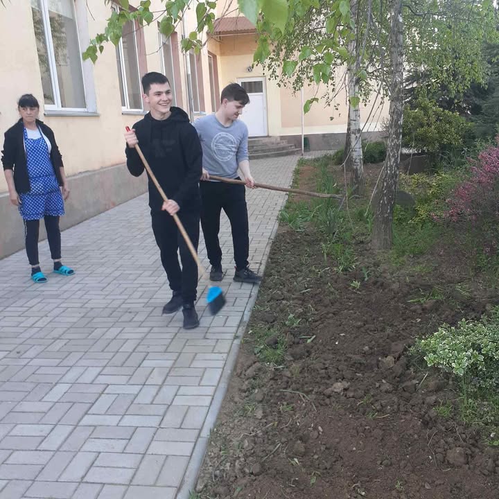 12