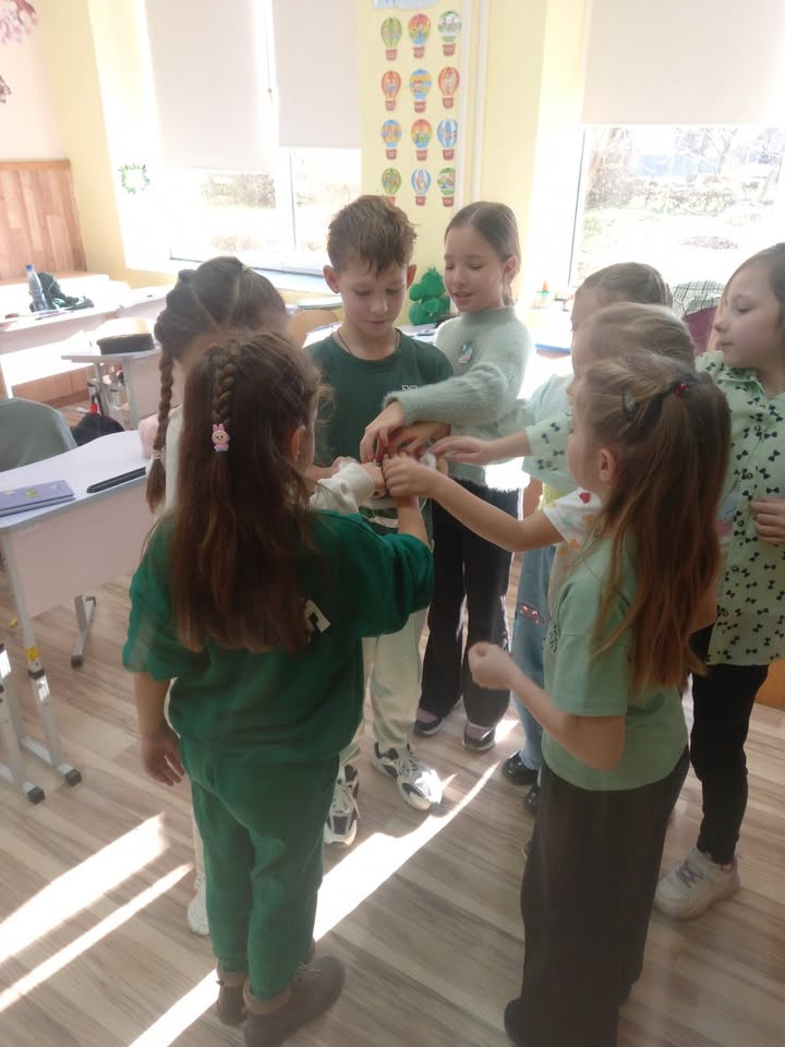Вівторок — зелений день Кольорової мандрівки! 💚 День, що дарує гармонію, спокій і натхнення. Він нагадує нам про красу природи, її силу та важливість дбайливого ставле…